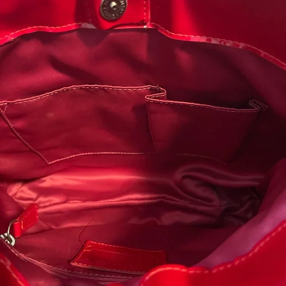 Coach Poppy Liquid Glass Red Quilted Shoulder Bag!! Needs TLC Great Bone… - Picture 8 of 16